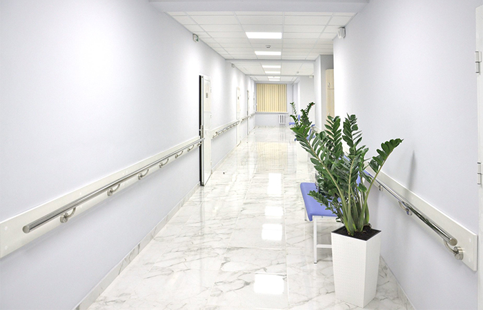 700 450 Centr2