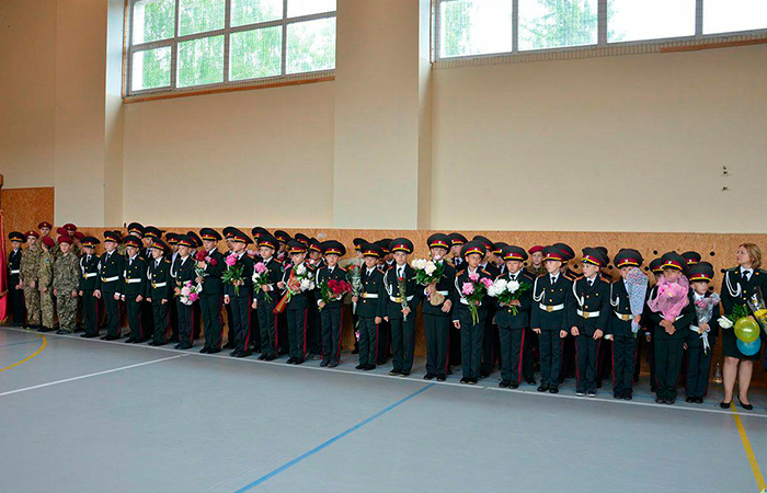 khvilyuyucha ta nezabutnya podiya dlya vipusknikiv gorodka2