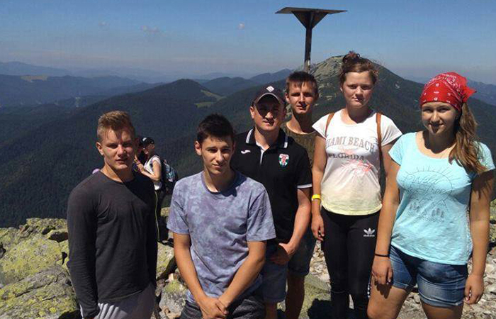 podarovani i radist i nadiia i ozdorovlennia2