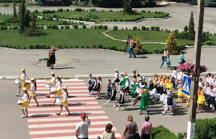 ponad 2000 ditei vzialy uchast u sportyvnomu sviati oblasti2