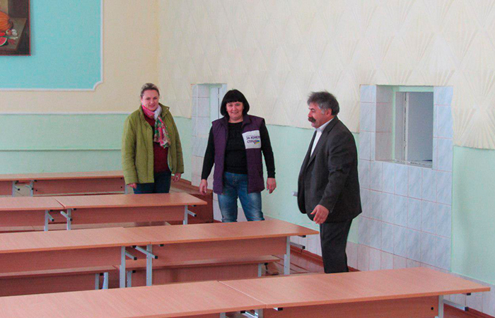 yarmolyntsi hromada vyrishuie shkilni pytannia