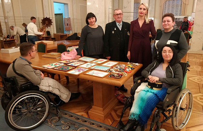 pidtrymka liudei z invalidnistiu